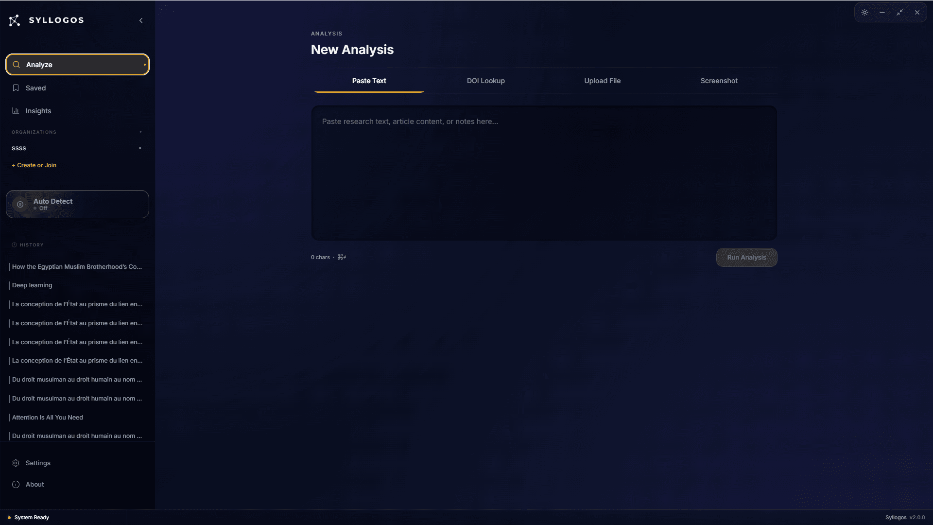 Syllogos desktop app idle state with a frameless overlay, empty paste surface, and sidebar